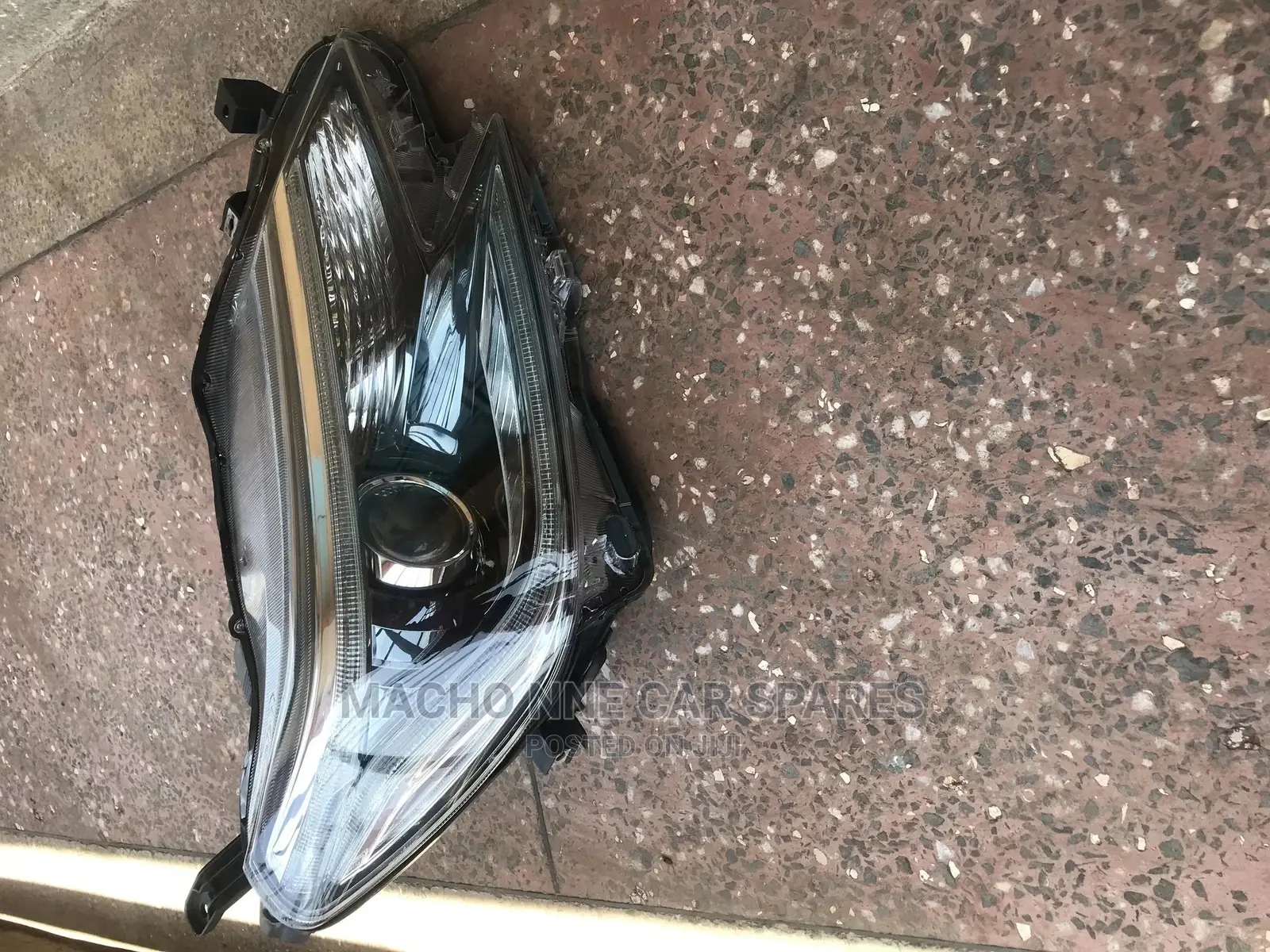 Toyota Mark X 2015 Xenon Headlight