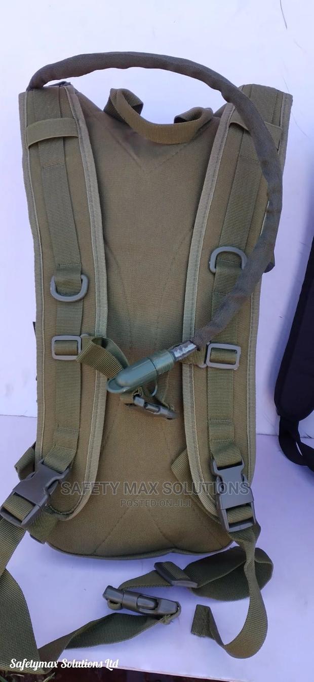Camel Bag/Hydration Bag/Hiking Bag - thumbnail 3