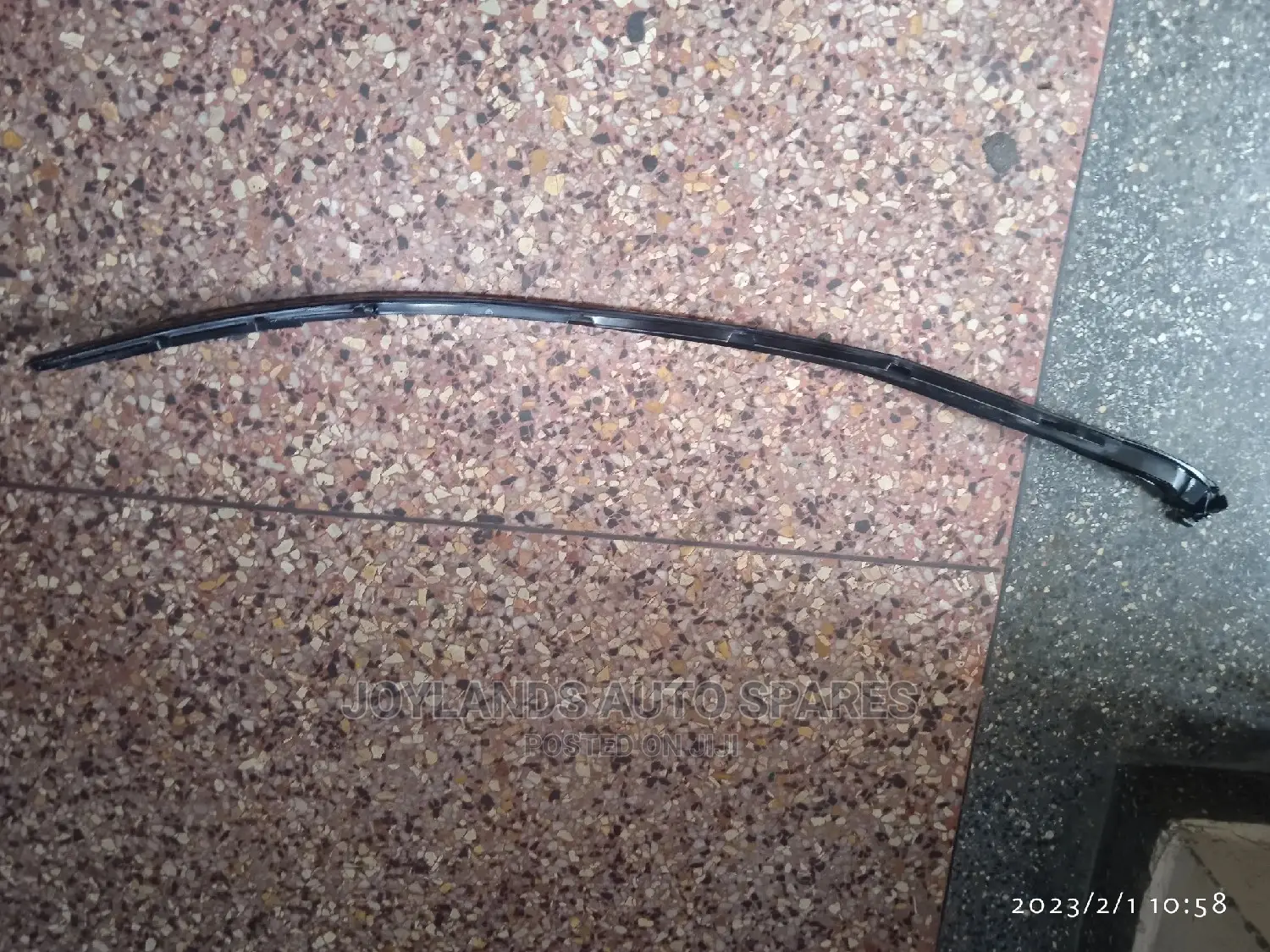 Windscreen Moulding Landcruiser 200 Series