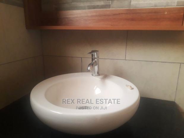 7bdrm Mansion in Ridgeways for Sale - thumbnail 16