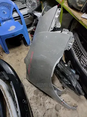 Noah 2012 Fender/Wing