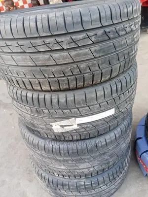 265/35r22 Accelera Tyre Made in Indonesia