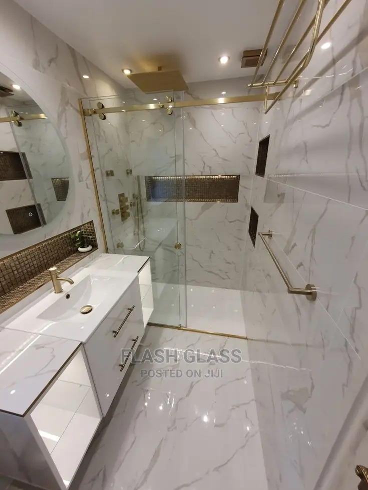 Customized Shower Cubicles