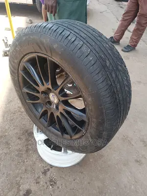 Complete Tyres Mouldeted on an Size of Rim of Your Choice