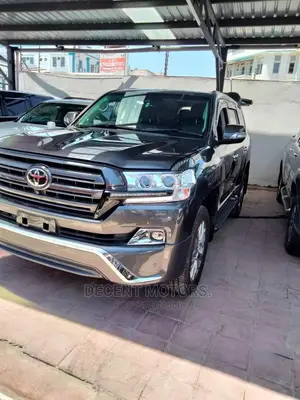 Toyota Land Cruiser 2017 Gray