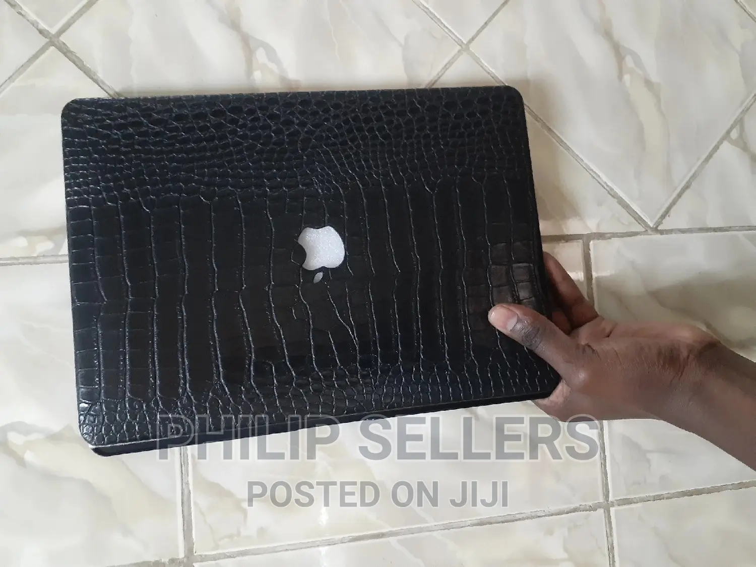 Black Crocodile Macbook Case | Faux Leather Stylish Snakeski