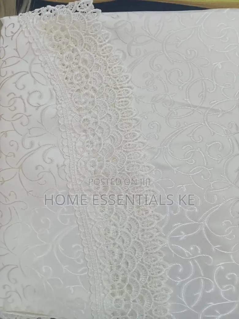 150cm Round Table Cloth Polyester Jacquard Cream, White