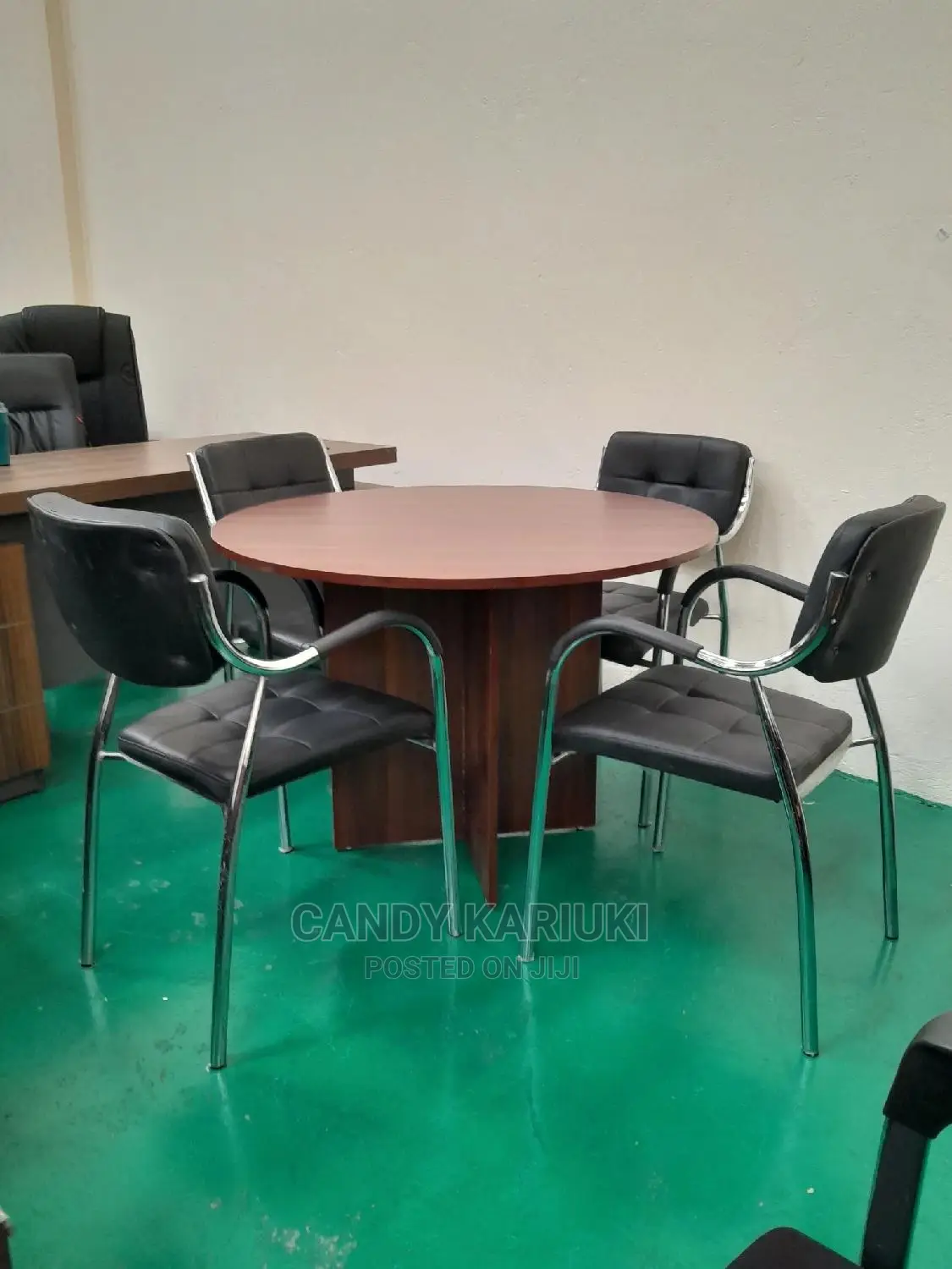 Meeting Set Up Set (A Table Plus 4 Chairs)