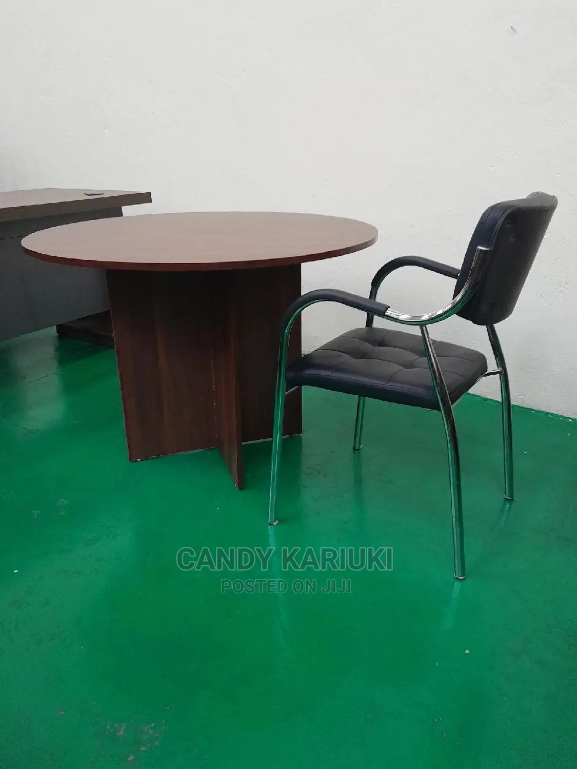 1.2m Round Meeting Table Plus a Chair
