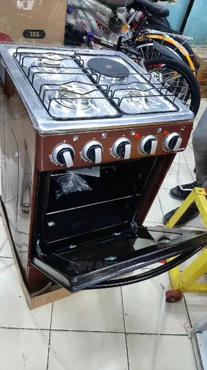 Cooker With Oven