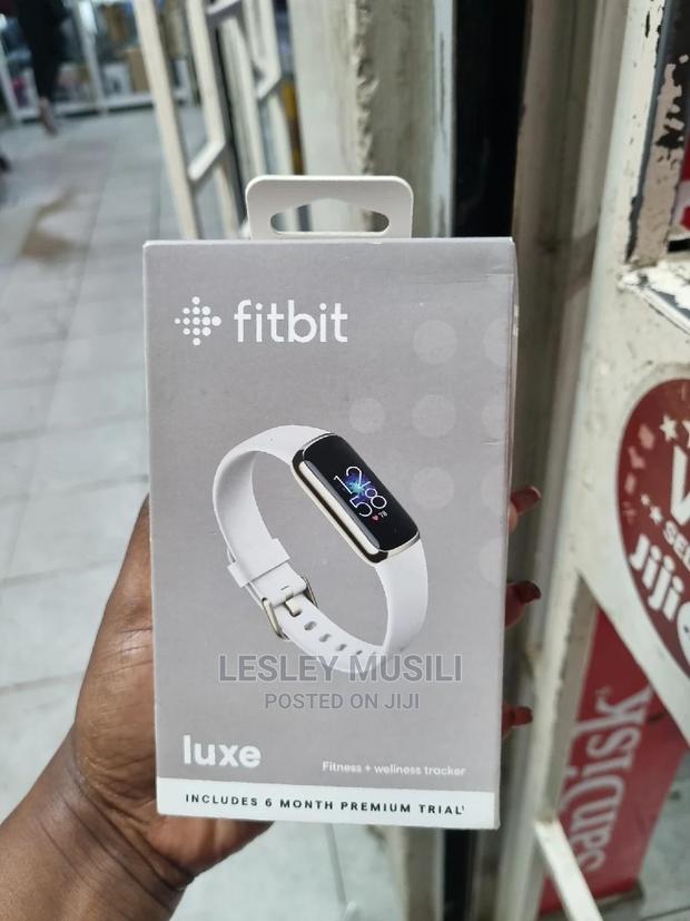 Fitbit Luxe Gray (New) - thumbnail 2