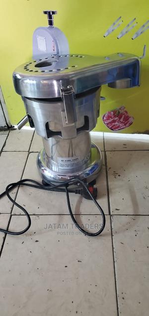 A 3000 Juicer - main view