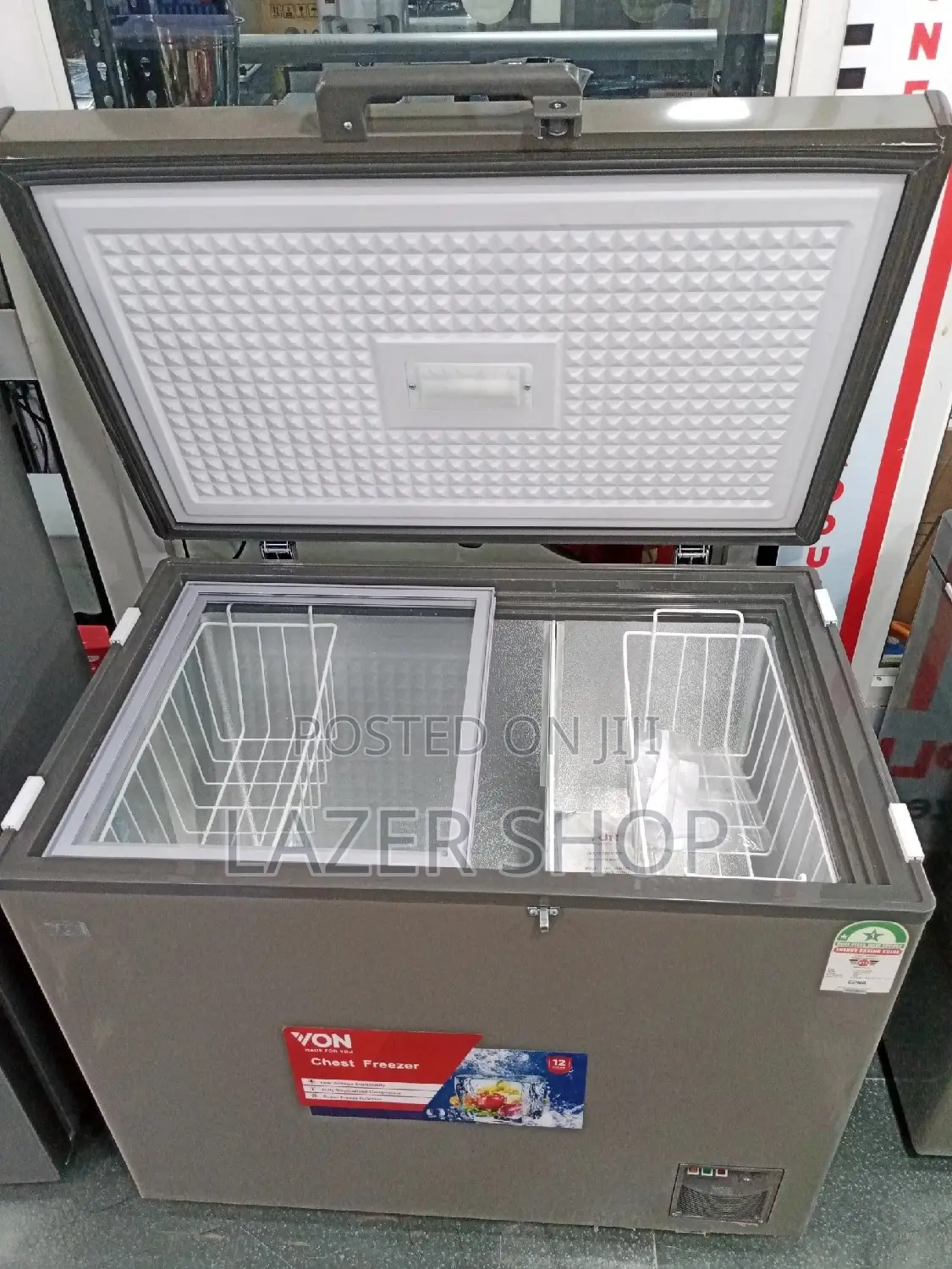 Von VAFC-33DUS Showcase Freezer - Grey