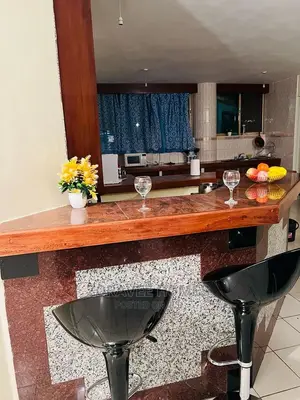 1br in KSM -Lakeview