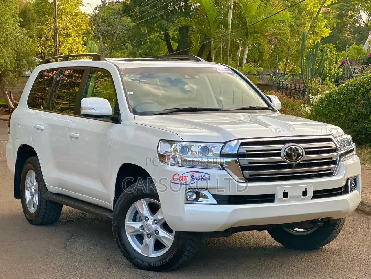 Toyota Land Cruiser 4.6 V8 ZX 2016 White