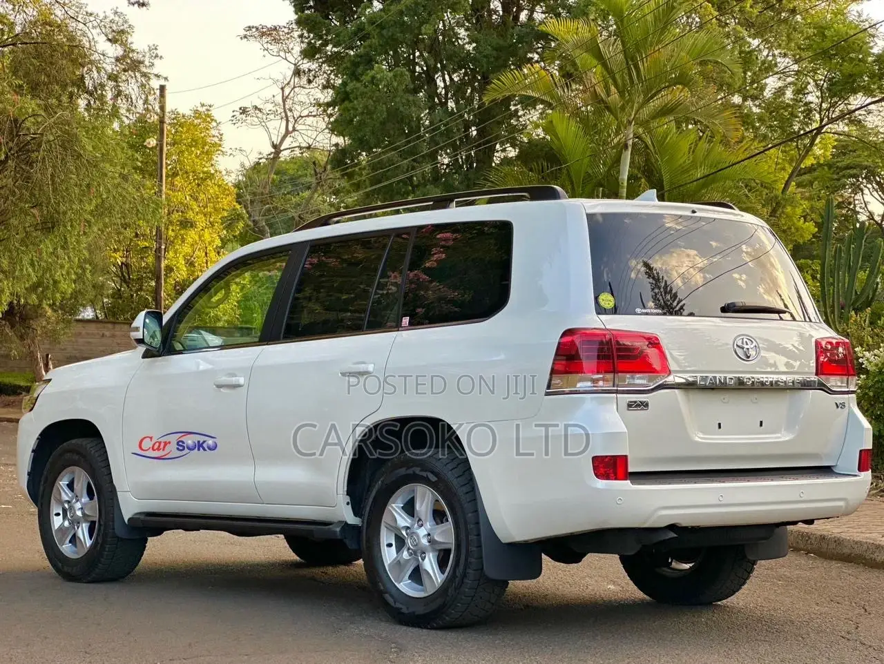 Toyota Land Cruiser 4.6 V8 ZX 2016 White