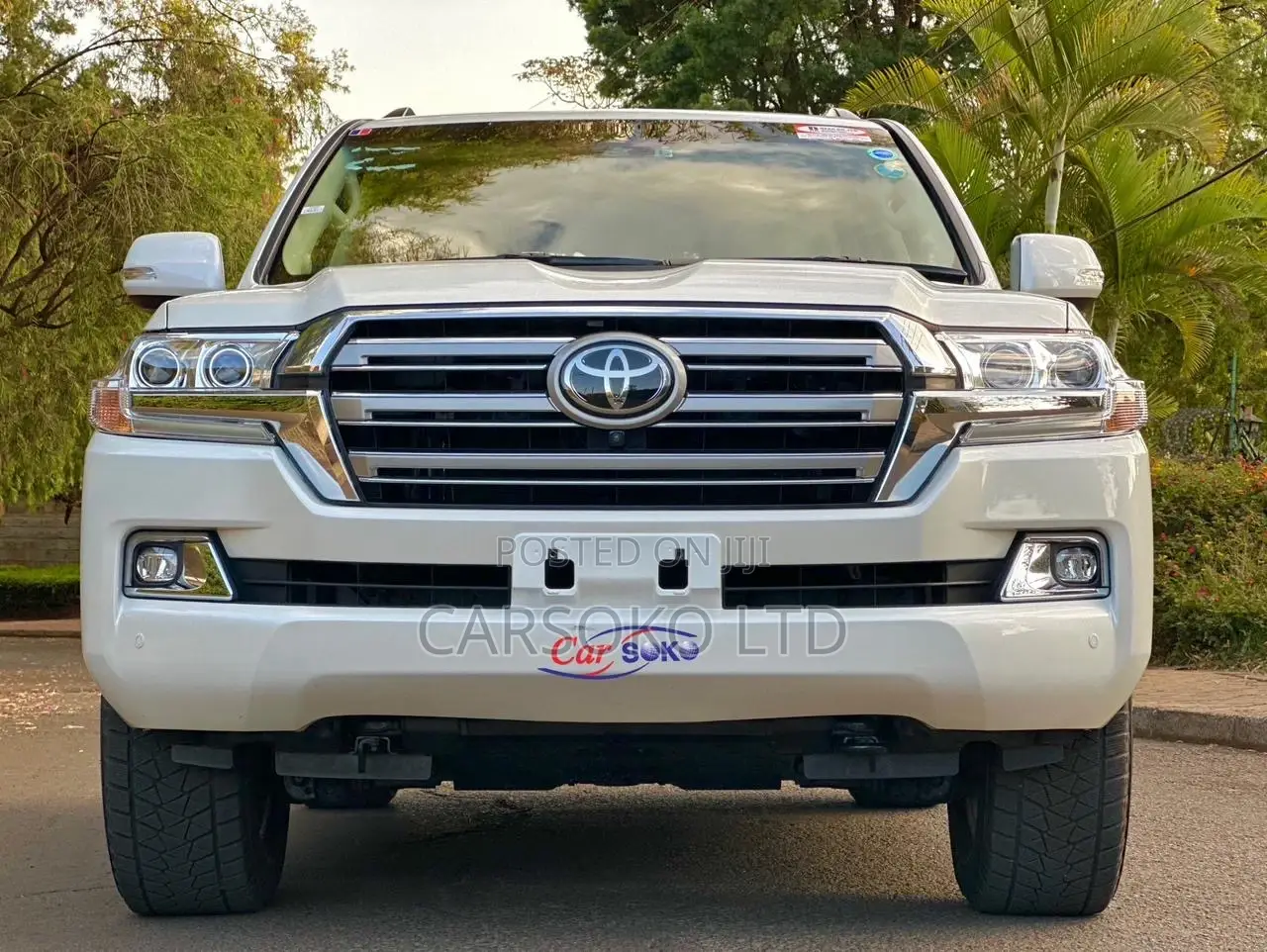 Toyota Land Cruiser 4.6 V8 ZX 2016 White
