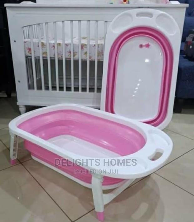 Foldable Baby Bath Basin - main view