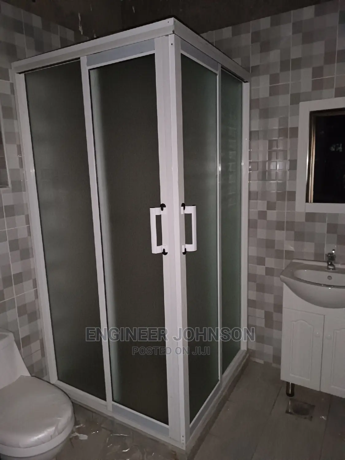 Corner L-shape Shower Cubicle