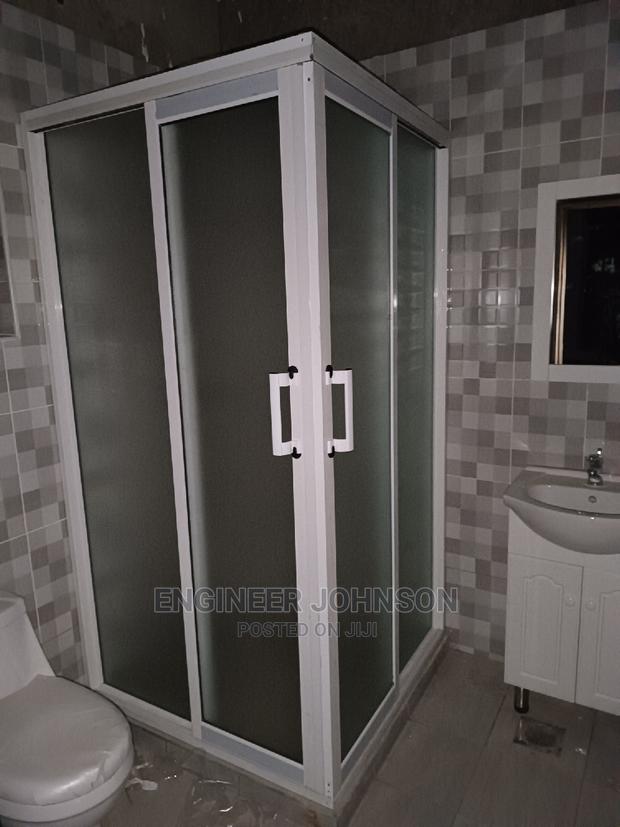 Corner L-shape Shower Cubicle - thumbnail 3