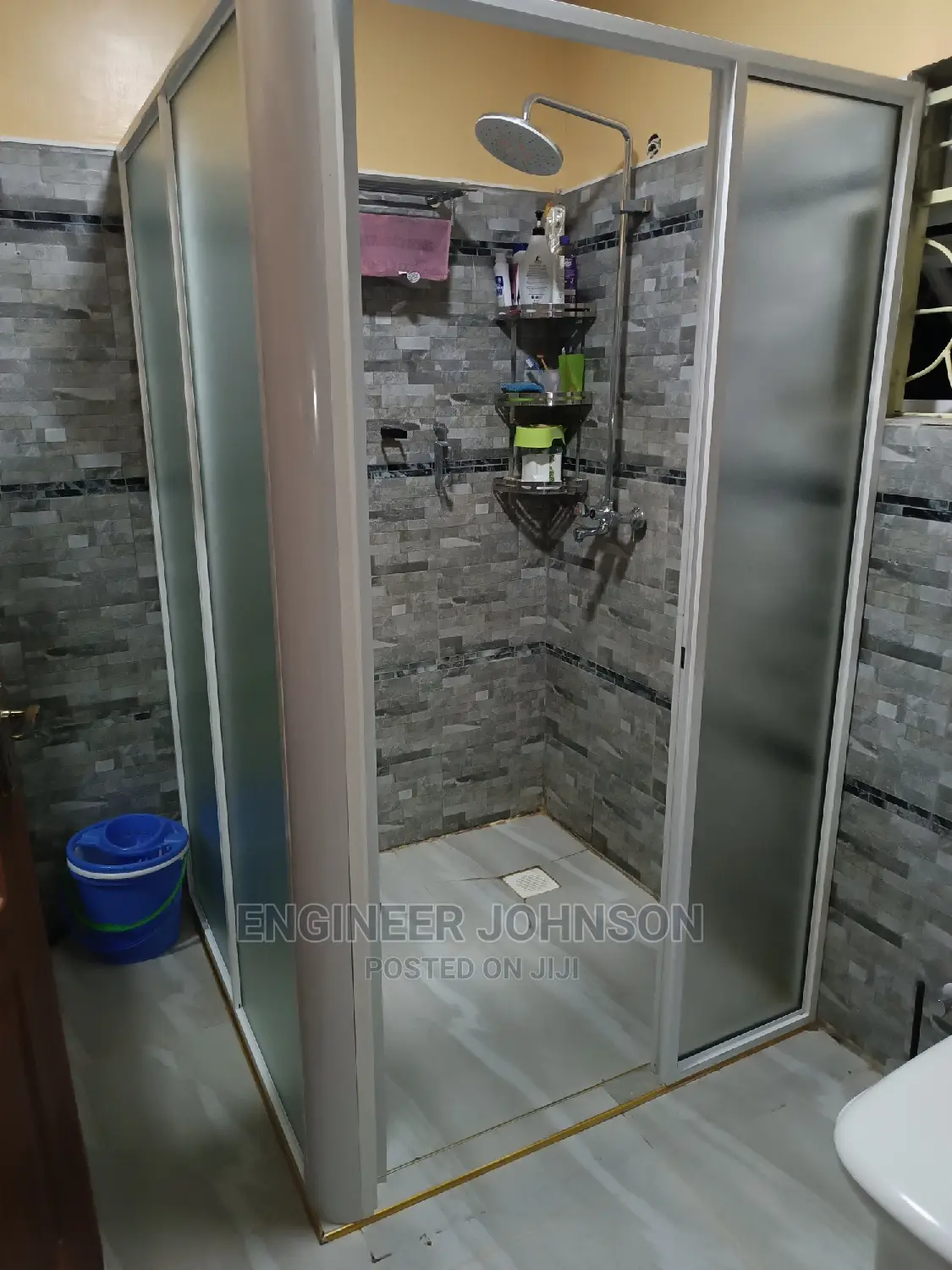 Hinged Door Shower Cubicle