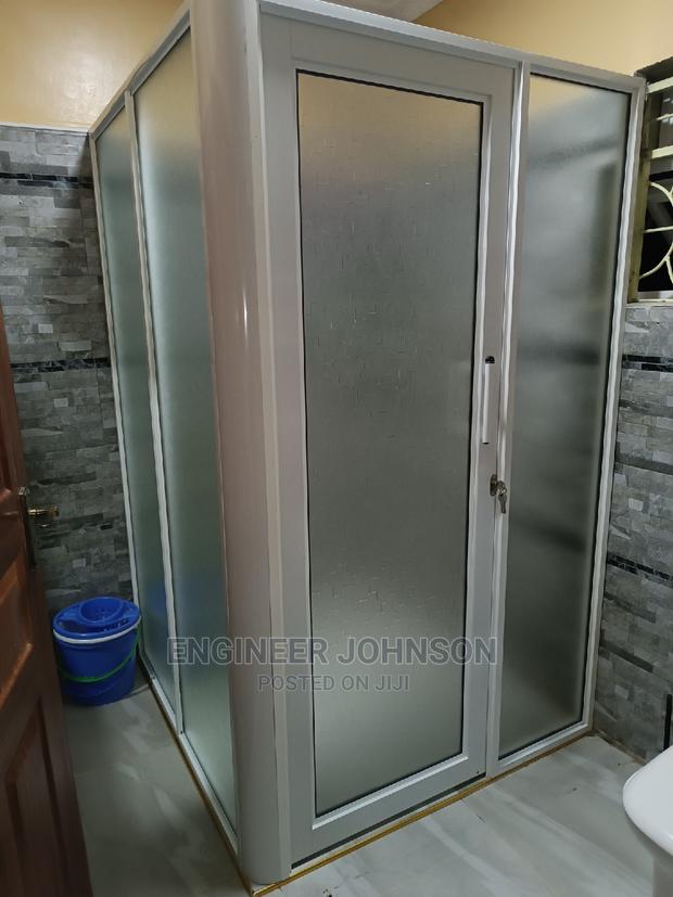 Hinged Door Shower Cubicle - thumbnail 6