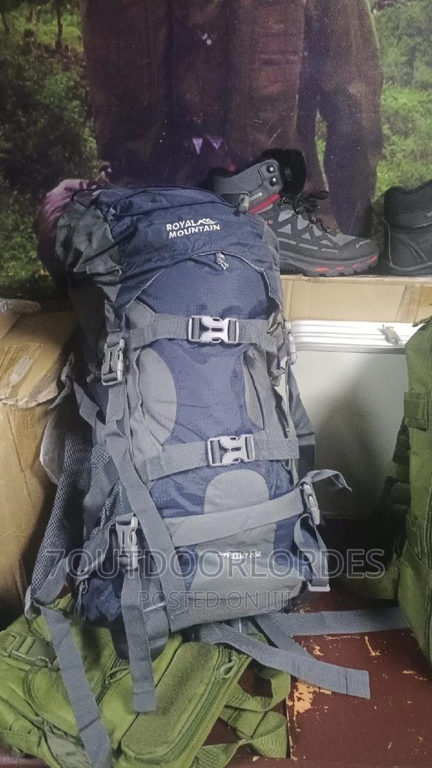 Hiking Bag 65 Litres - thumbnail 3