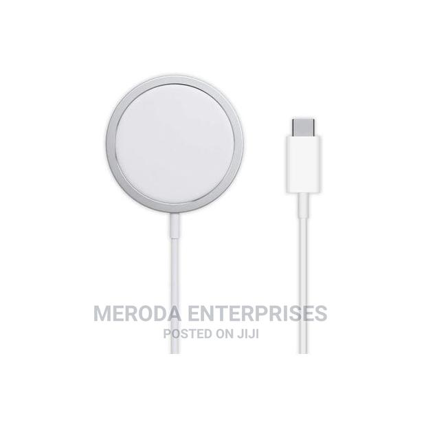 Apple Magsafe WIRELESS iPhone Charger - White - thumbnail 2