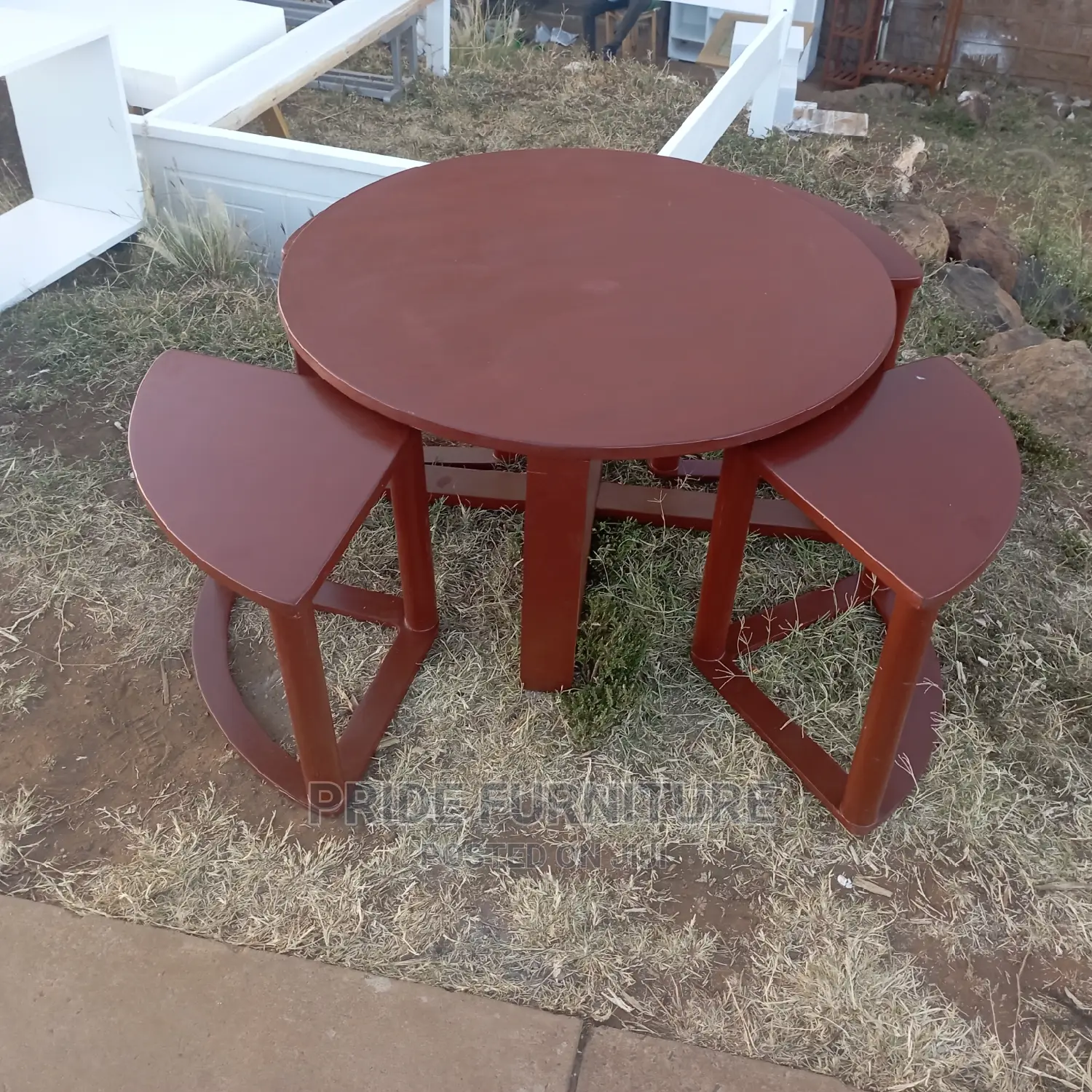 White Wooden Coffee Table With 4 Stools