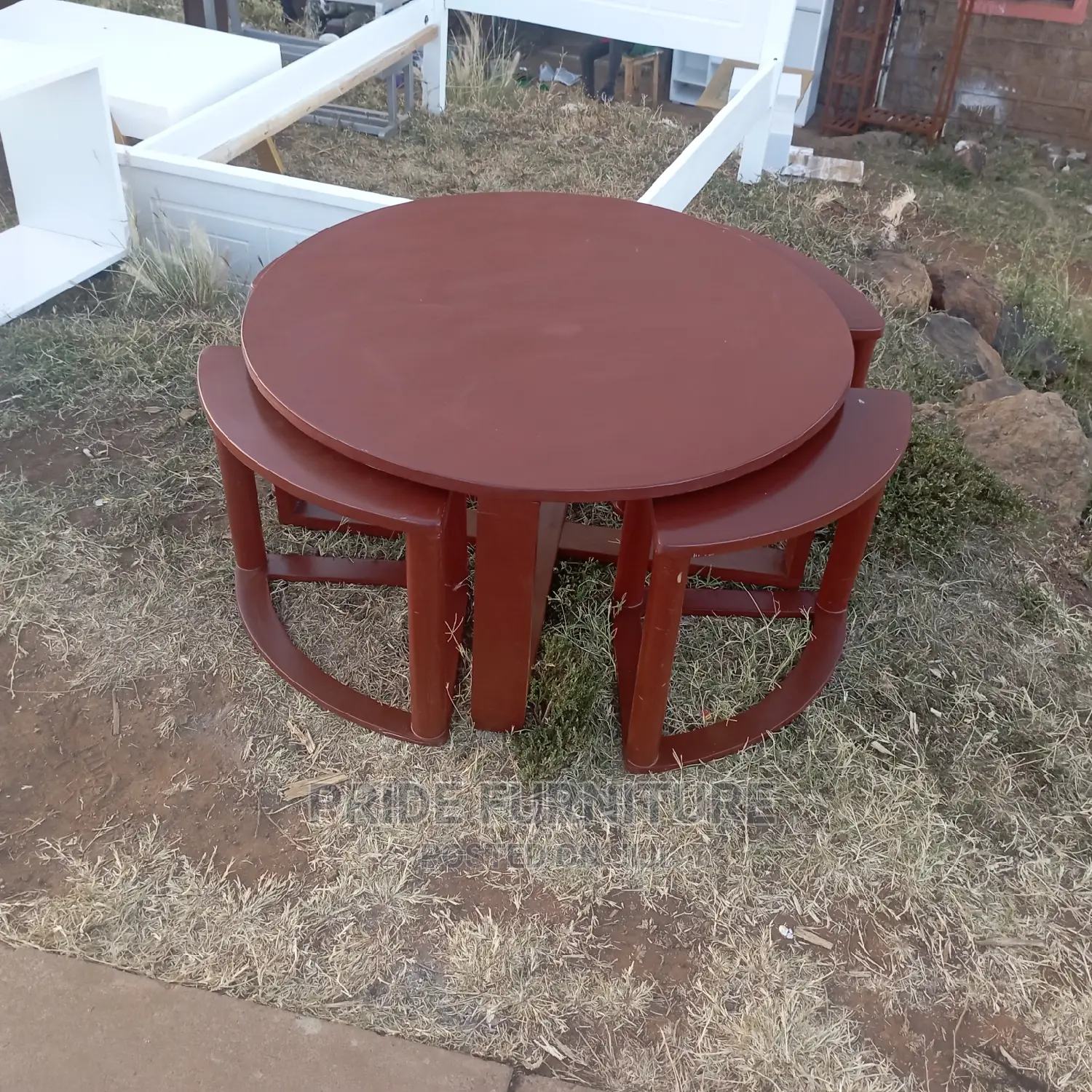 White Wooden Coffee Table With 4 Stools