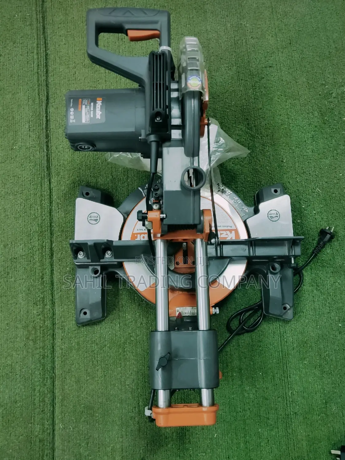 Powerful 2200w Miter Saw 0° to 45° Adjustment Cutting 255mm
