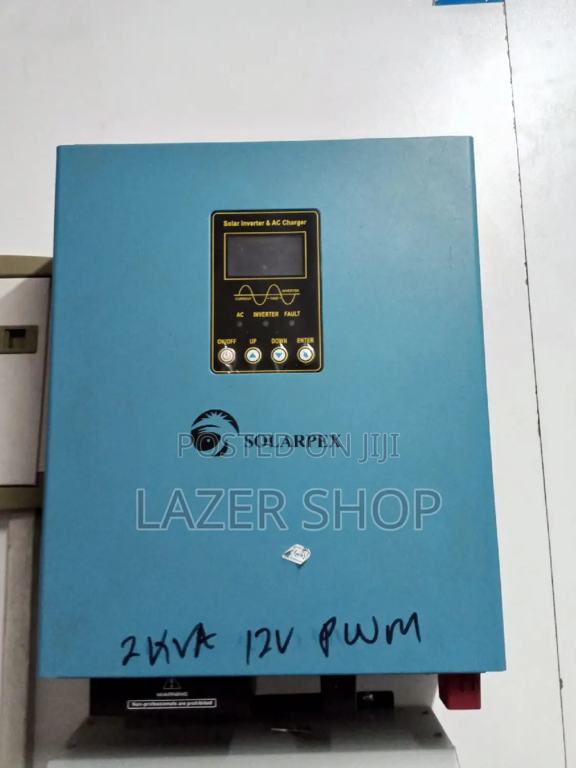 2KVA 24v Hybrid Inverter With Controller