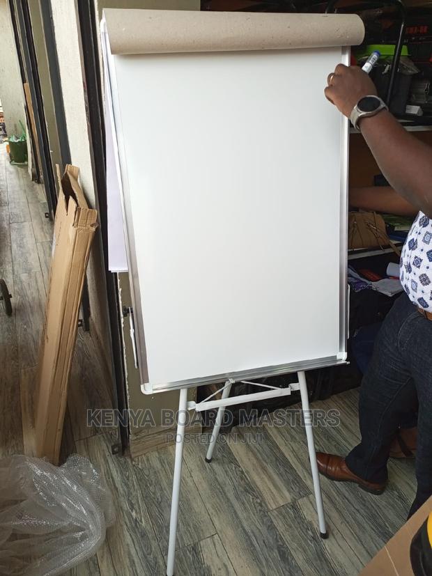 Flipchart Stand<Flipchart Stand>Flipchart Flipchart Stand.