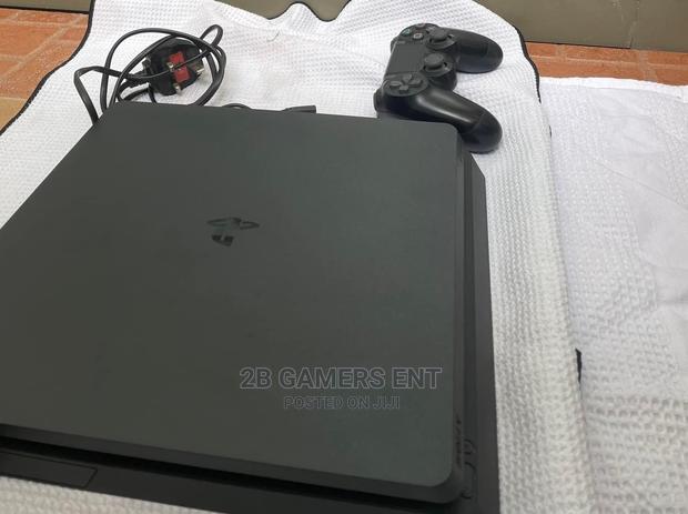 Ps4 Slim , 1TB , Used - thumbnail 3