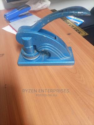 Desktop Company Seal - main view