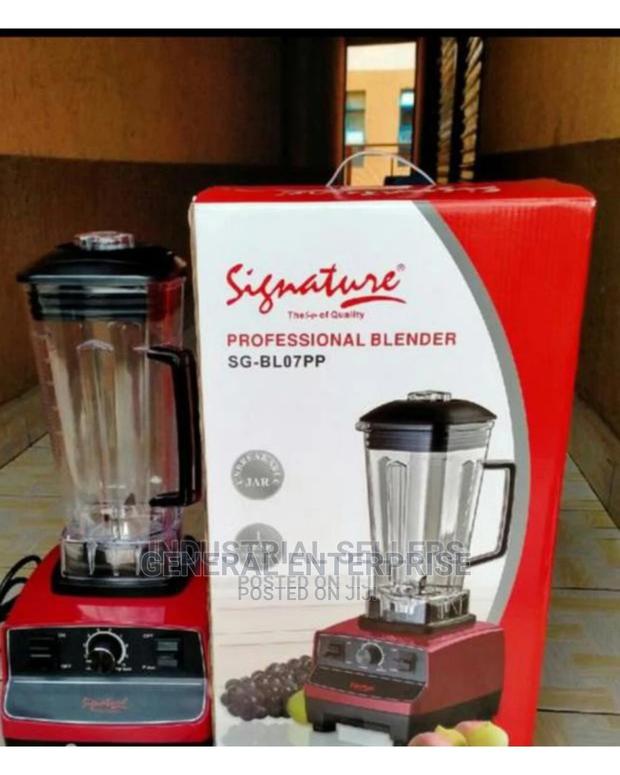 Blender Signature Commercial Blender (1500 Watts)