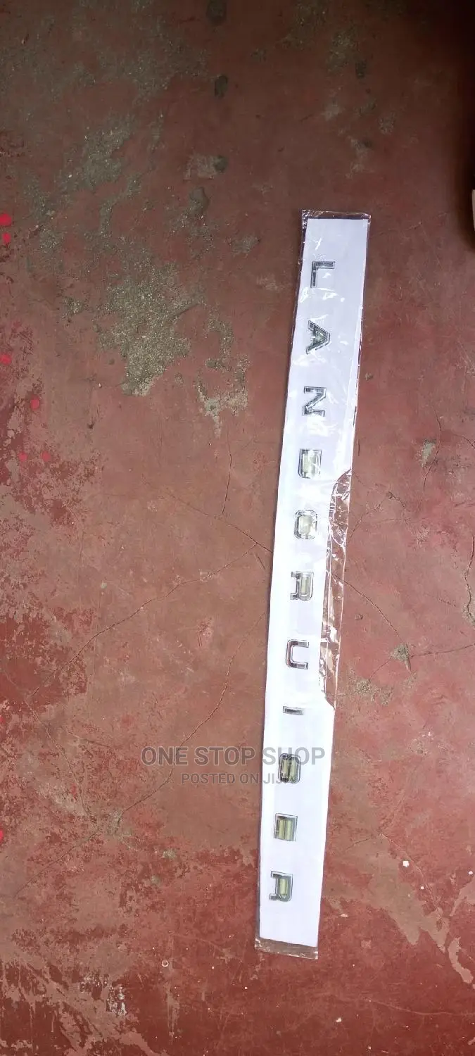 LANDCUISER 300 Series Badge