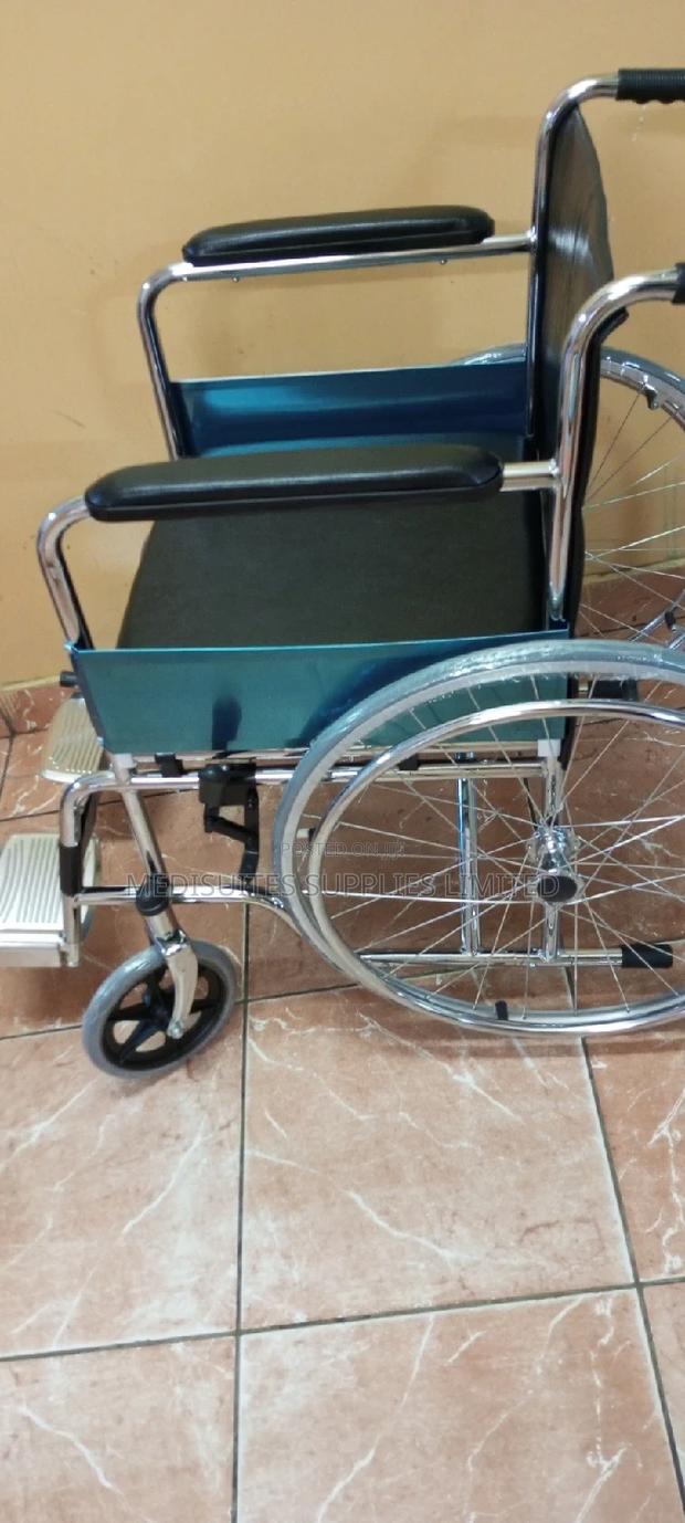 Wheelchair With Commode. . - thumbnail 3