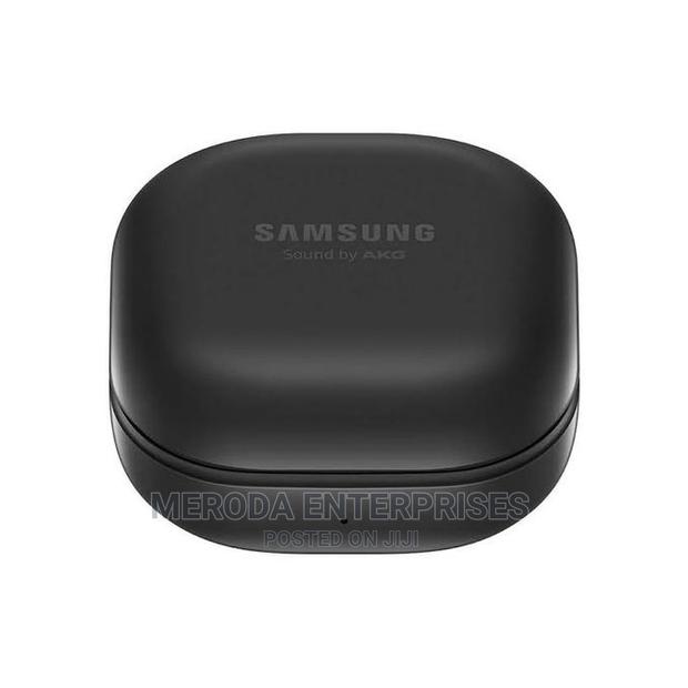 Samsung Galaxy Buds Pro Buds - main view