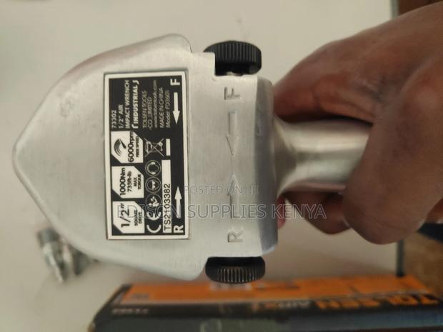 Tolsen Air Impact Wrench 1/2inchs Twin Hammer 1000nm 73302 - thumbnail 3