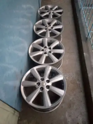 Original 18 Inch Rims for Crown/Mark X