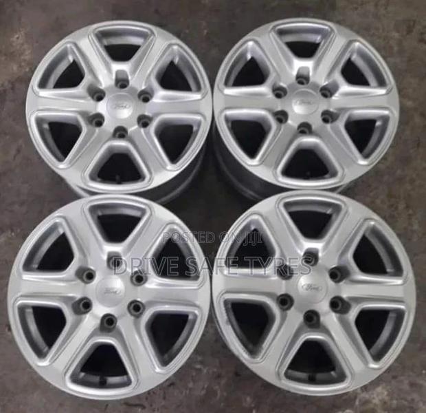 17 Inch Ford Original Rims Set - main view