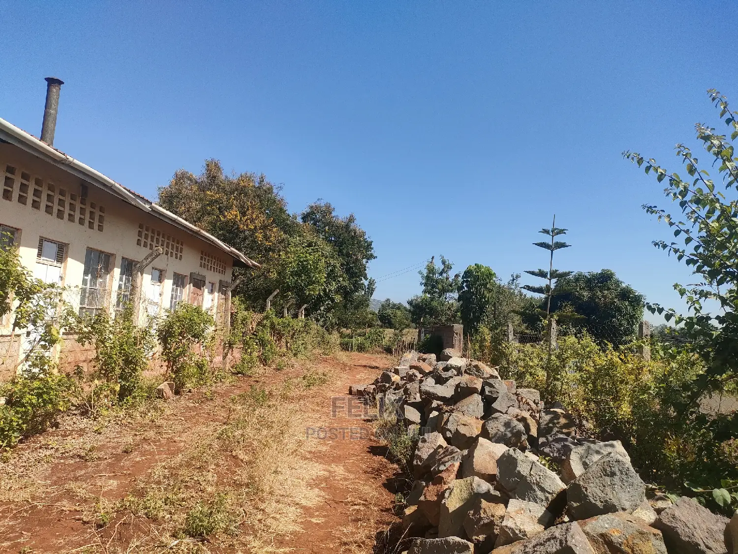 1/2 Acre Kiangwachi/Sagana Karatina Highway