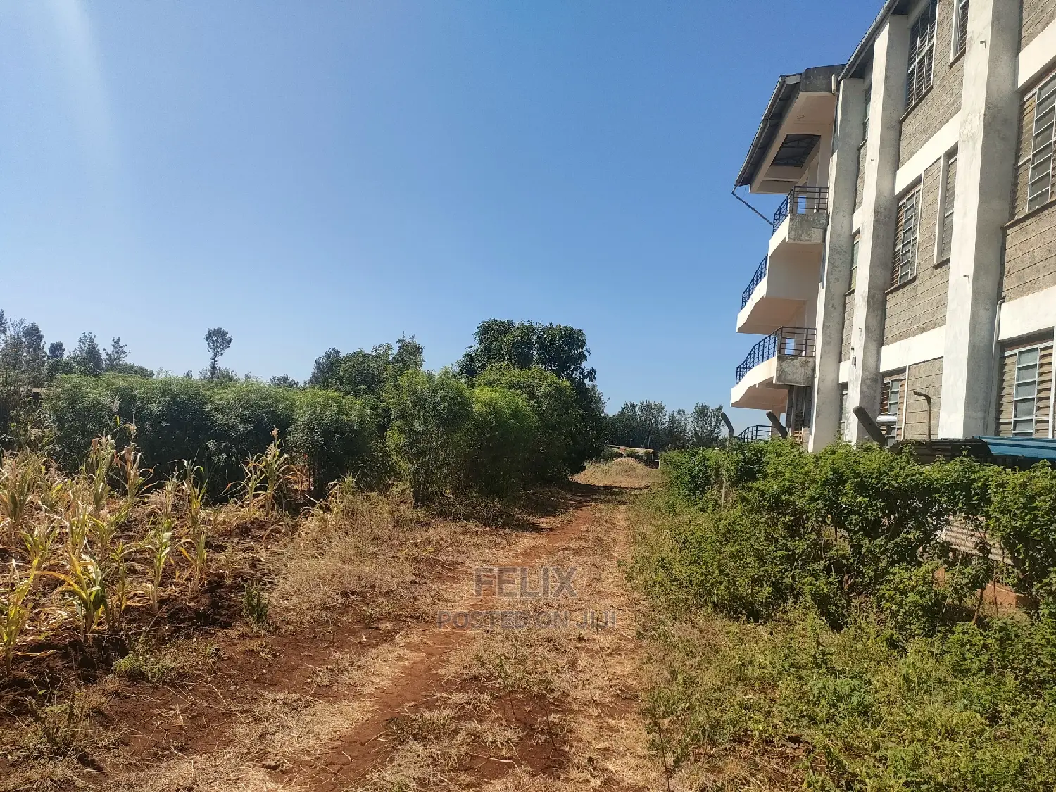 1/2 Acre Kiangwachi/Sagana Karatina Highway