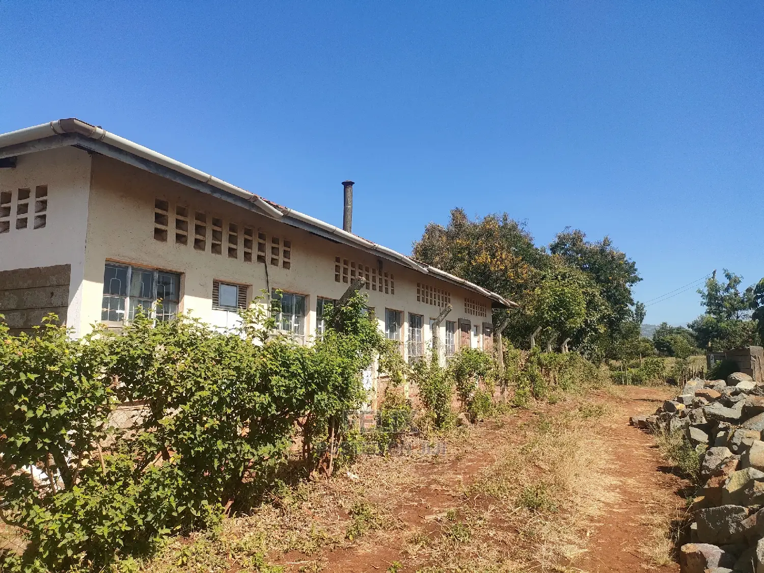 1/2 Acre Kiangwachi/Sagana Karatina Highway