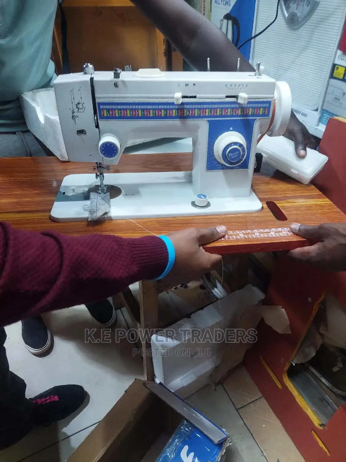 Motorised Overal Embroidery Machine