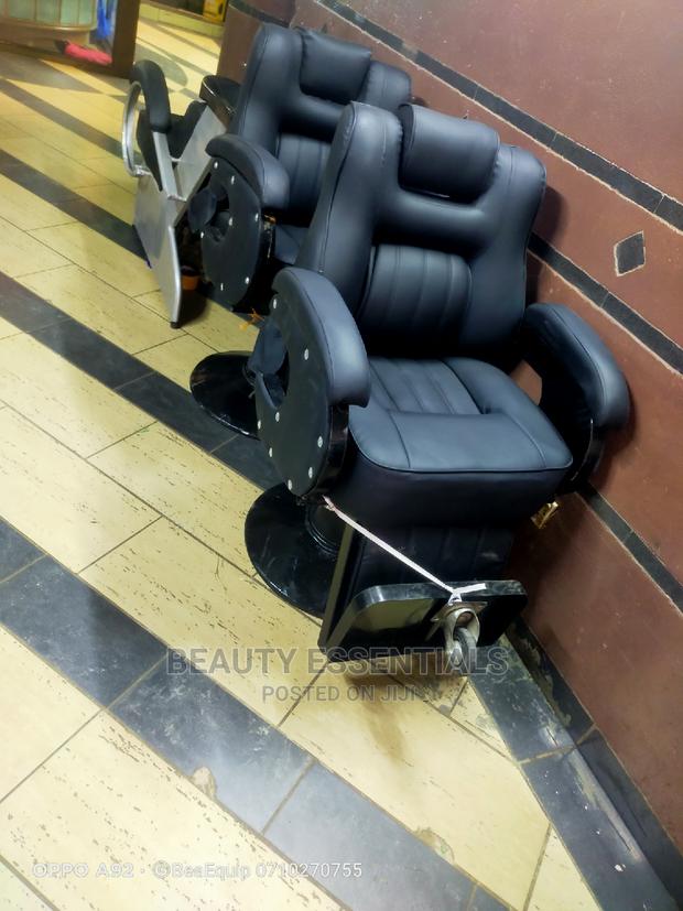 Barber Chair Executive/ Finishing Chair - main view