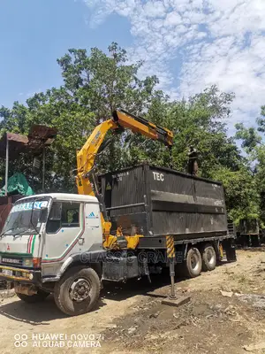 Heavy Lifting Transport Cranes