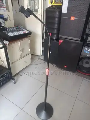 Round Bass Strong Stand