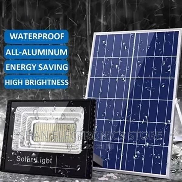 100 Watt Solar Led Floodlight With Remote-Highly Developed - main view